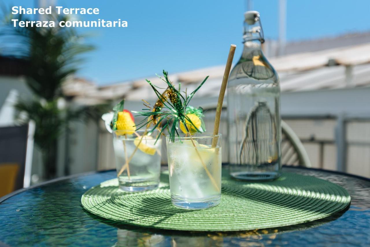Hostly Rbh0 Modern Apartment Sevilla Bagian luar foto